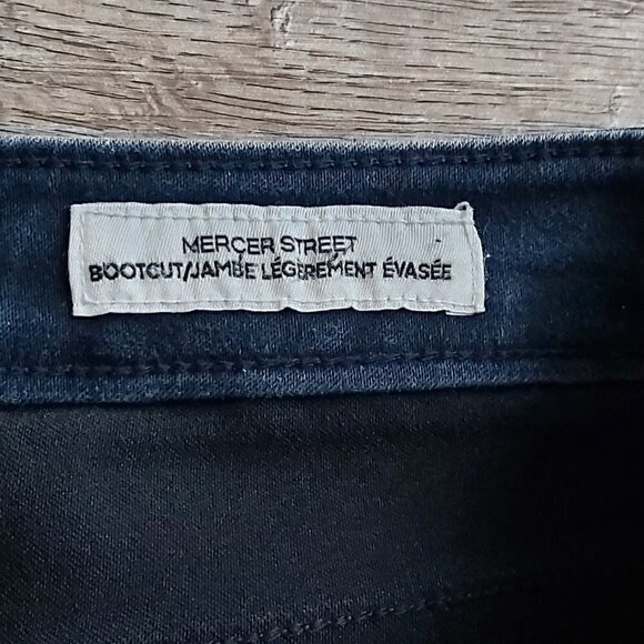 Jones New York Mercer Street Boot Cut Dark Wash Missy Short Jean - Size 12 - Picture 7 of 8